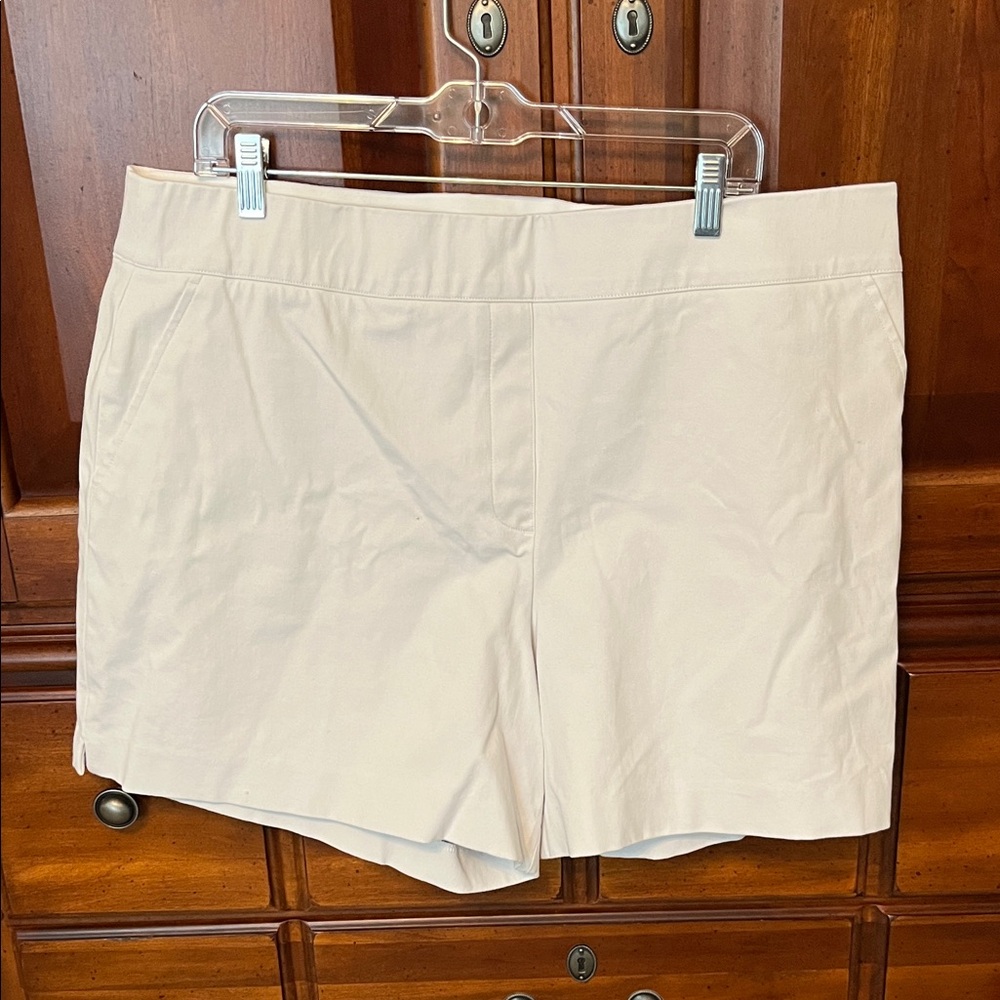 SPANX Women's White Shorts